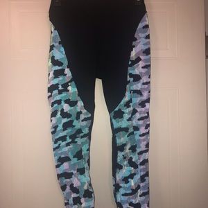 S— Stay Warm Reflective Mid Rise 28” Leggings—ZYIA